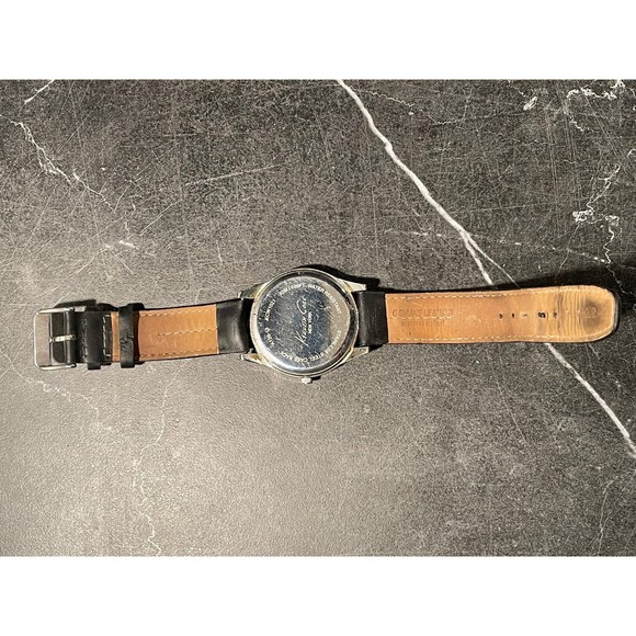 Mens Black Leather Kenneth Cole Watch - New Battery - Picture 5 of 5
